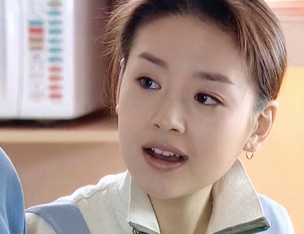 43岁董洁直播,43岁董洁直播带货评论区大翻车