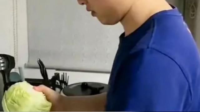 老婆半夜堵奶怎么办,妻子堵奶疼痛难忍