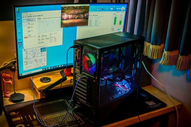 台式电脑显示屏不工作怎么解决,电脑显示器亮一下就黑屏怎么回事