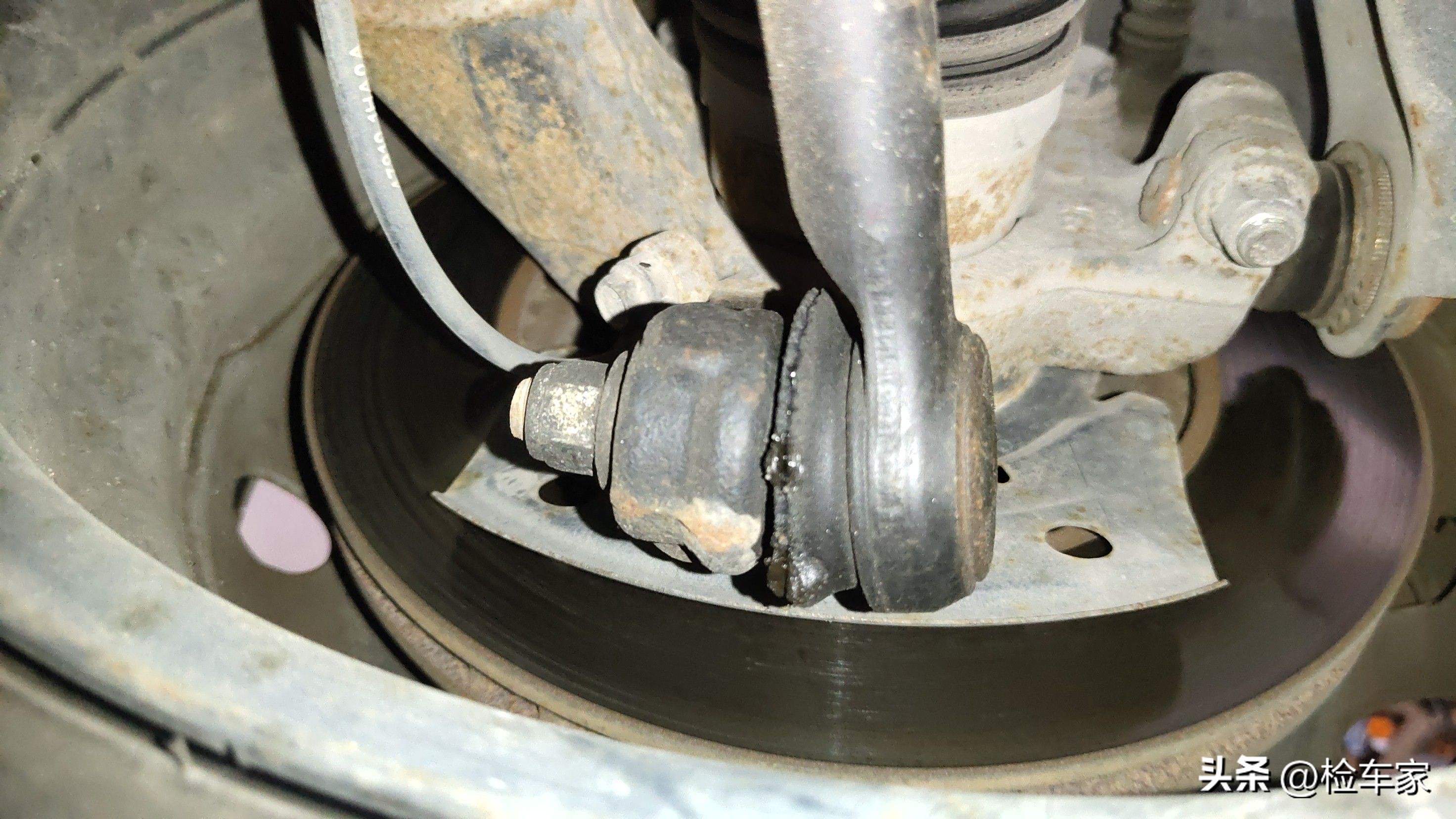 8年只开了不到2万公里的车能买不,8年才2万公里的车需要换轮胎吗