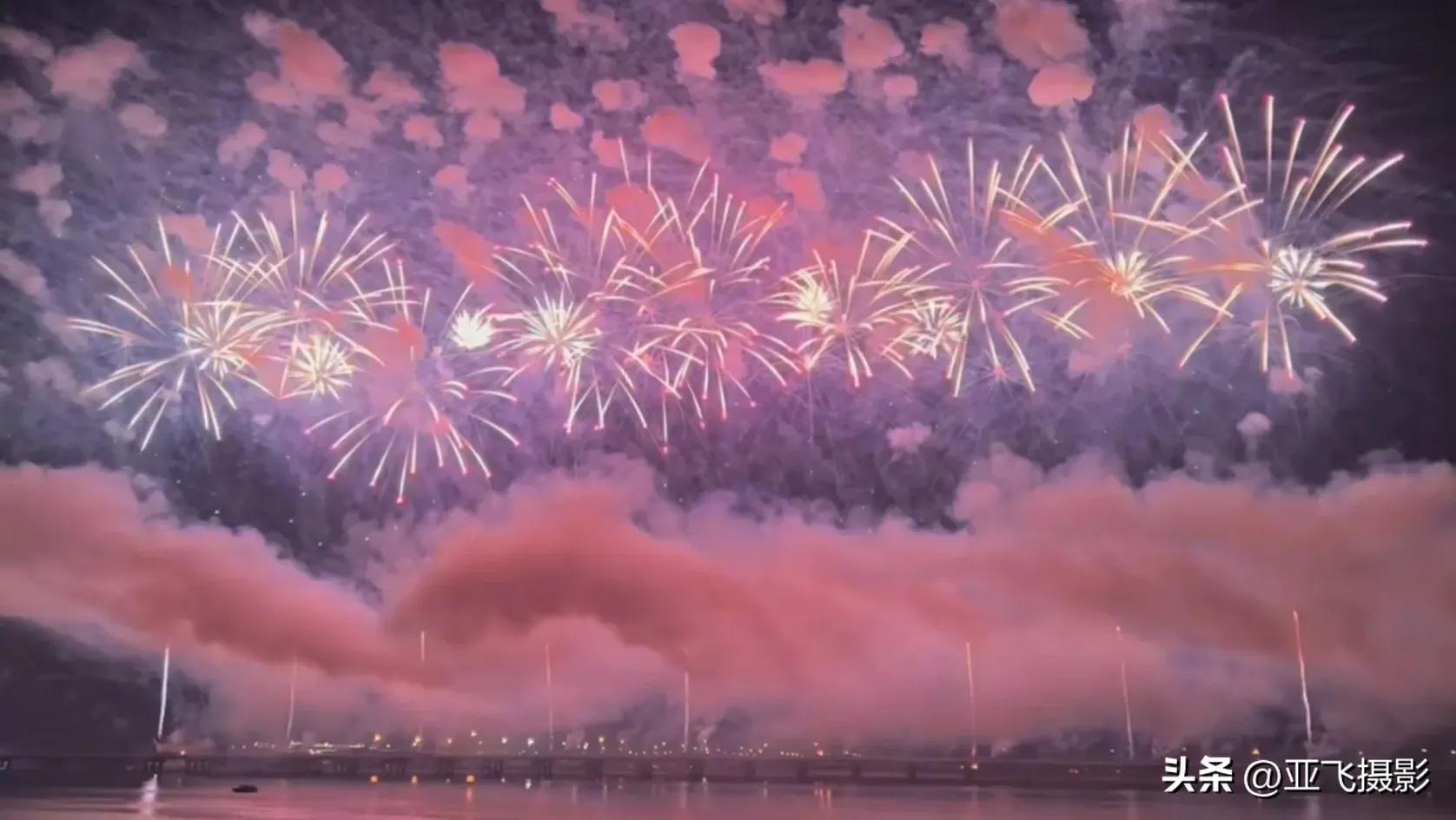 金普新区烟花秀超级震撼名场面,春节烟花秀大开眼界