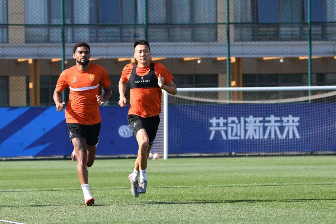 训练掠影,武汉长江队训练