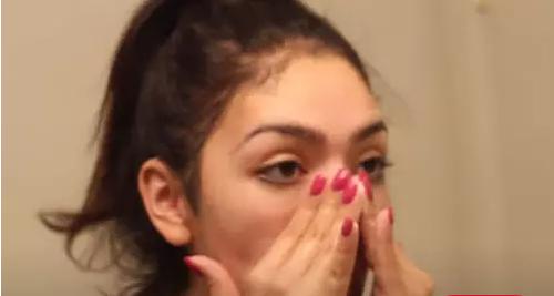 用刷子涂粉底液的正确方法,用手涂抹粉底液教程