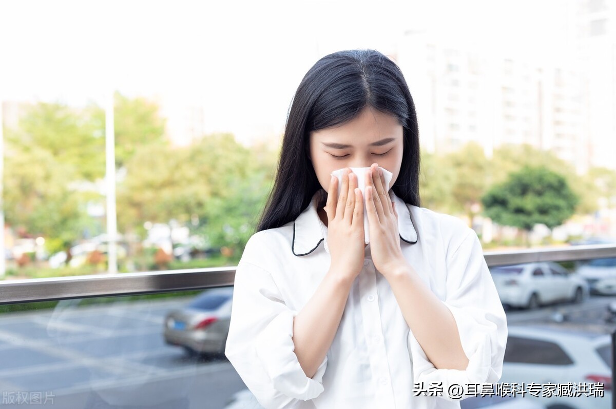 感冒与过敏性鼻炎的症状区别,感冒打喷嚏和鼻炎打喷嚏的区别