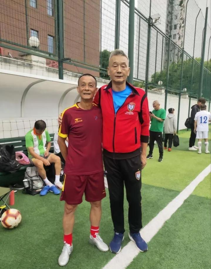 上海申花李中华,老上海足球队李中华