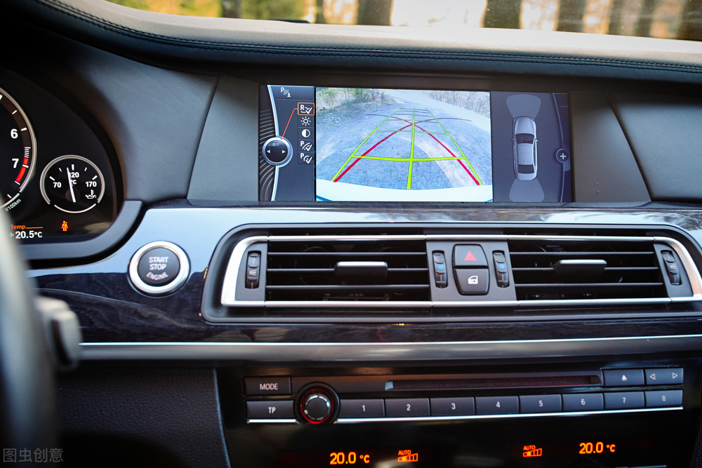 牵引车倒车方向盘打法口诀,最简单的倒车技巧口诀