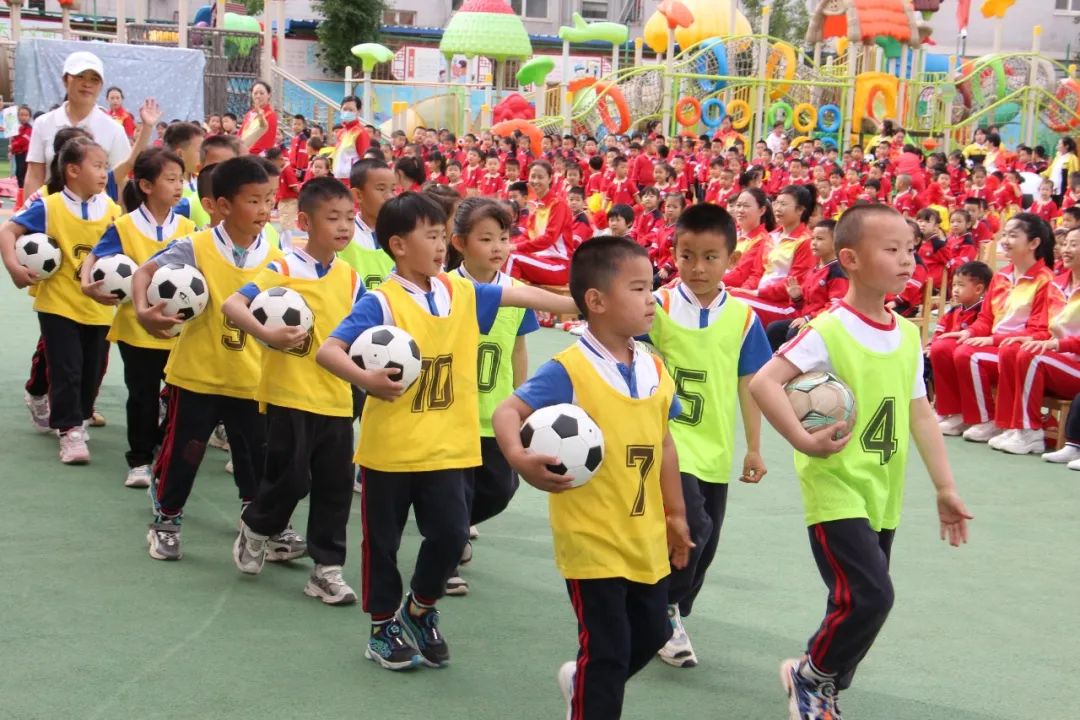 足球嘉年华幼儿园六一活动,锦山第一幼儿园六一儿童节大班