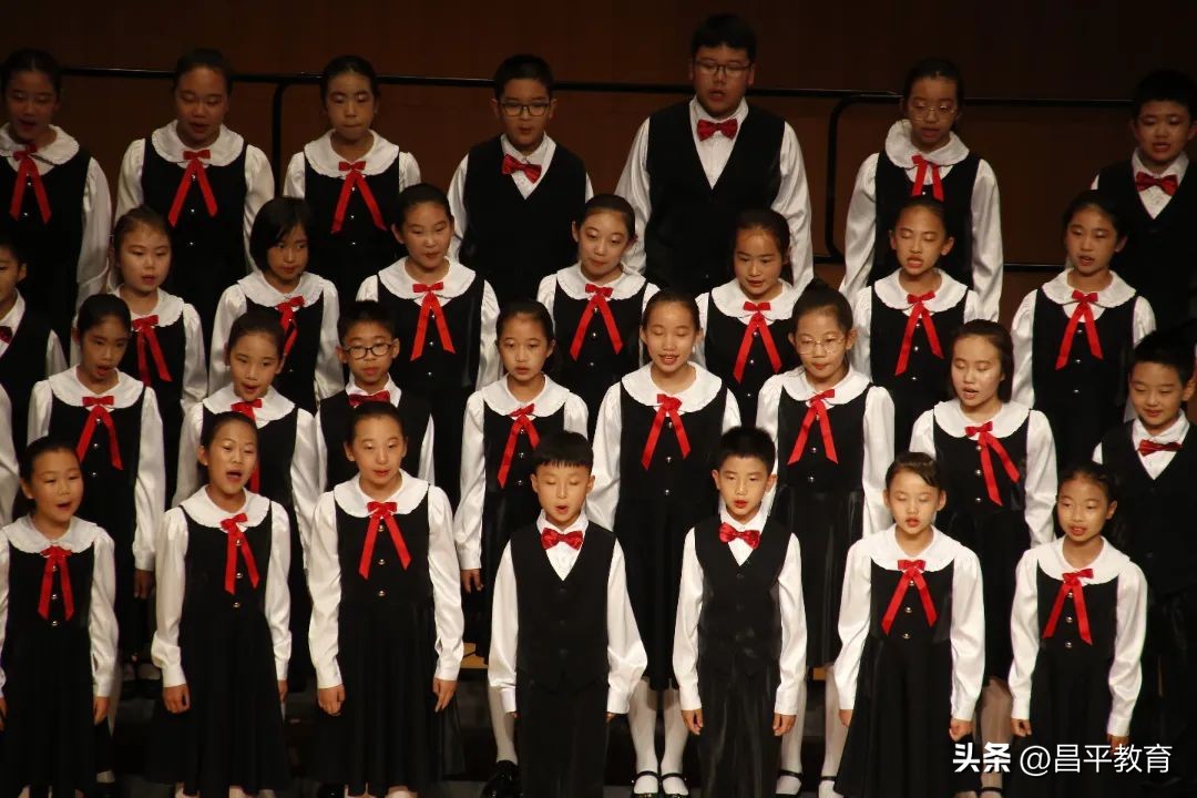 沙河市综合职教中心合唱比赛,沙河学校文艺晚会节目