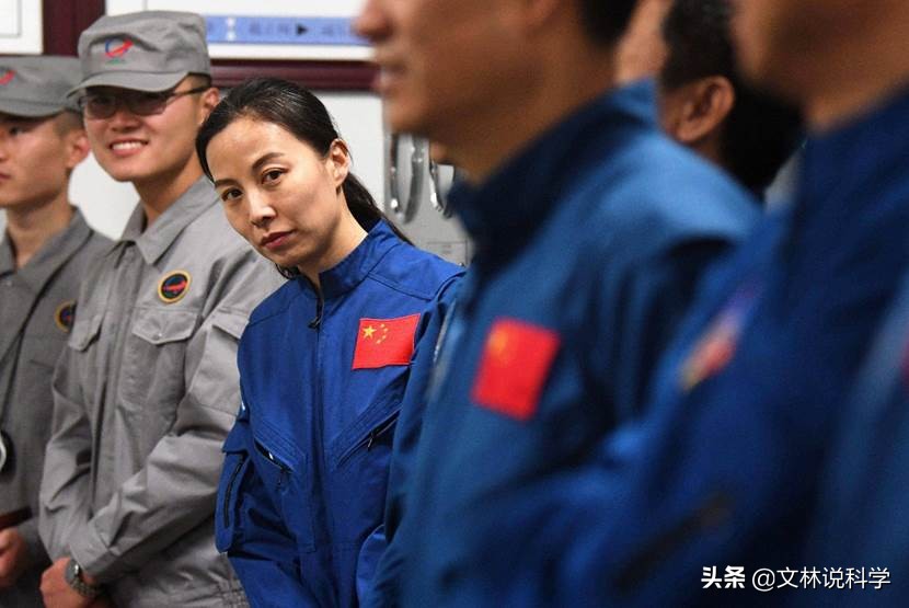 女性航天员在太空中，如何解决月经的问题？经血排不出来咋办？