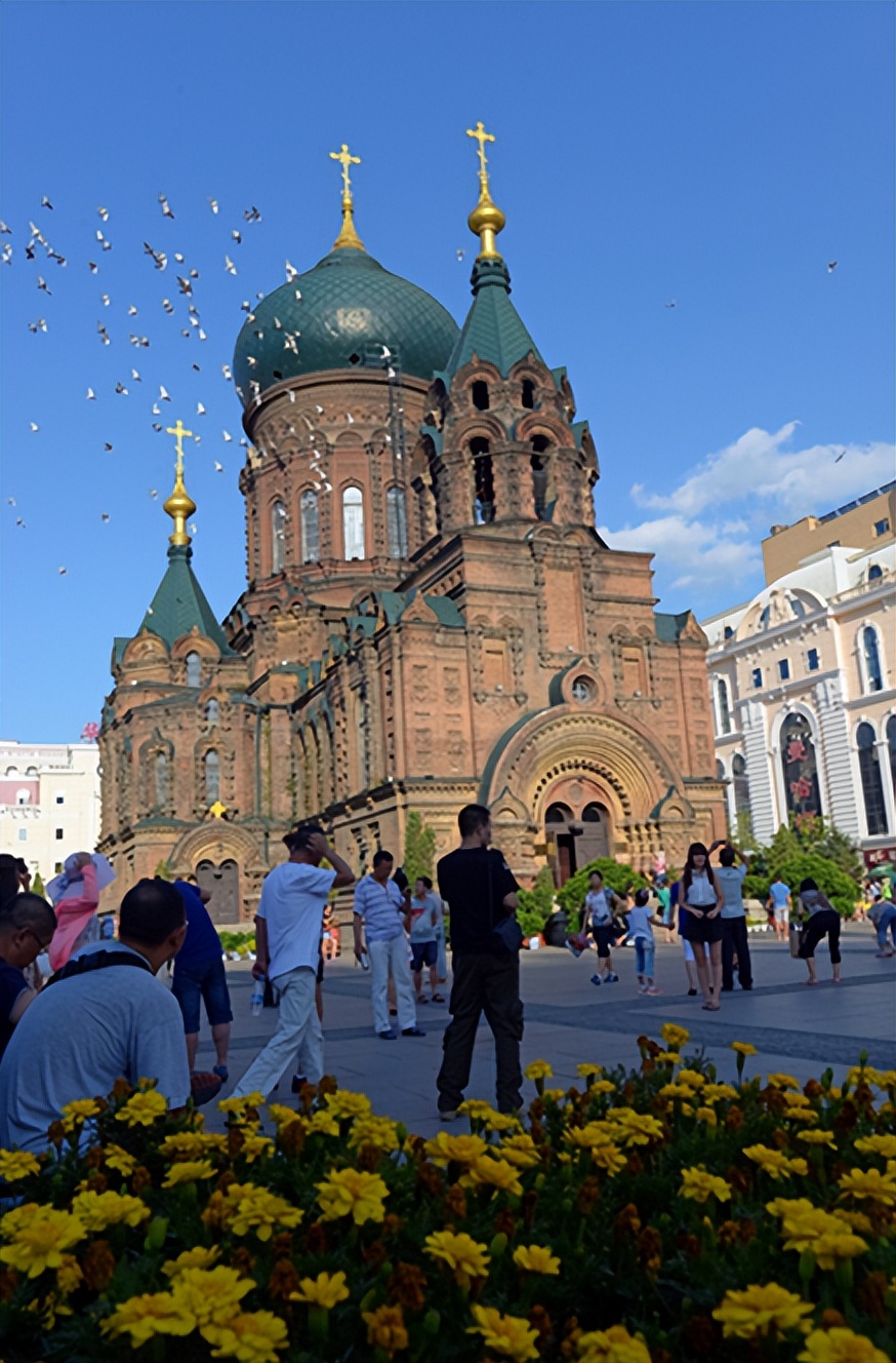 8名战友来我家聚会，不到一周花了38000，妻子想赶人，我让她忍着