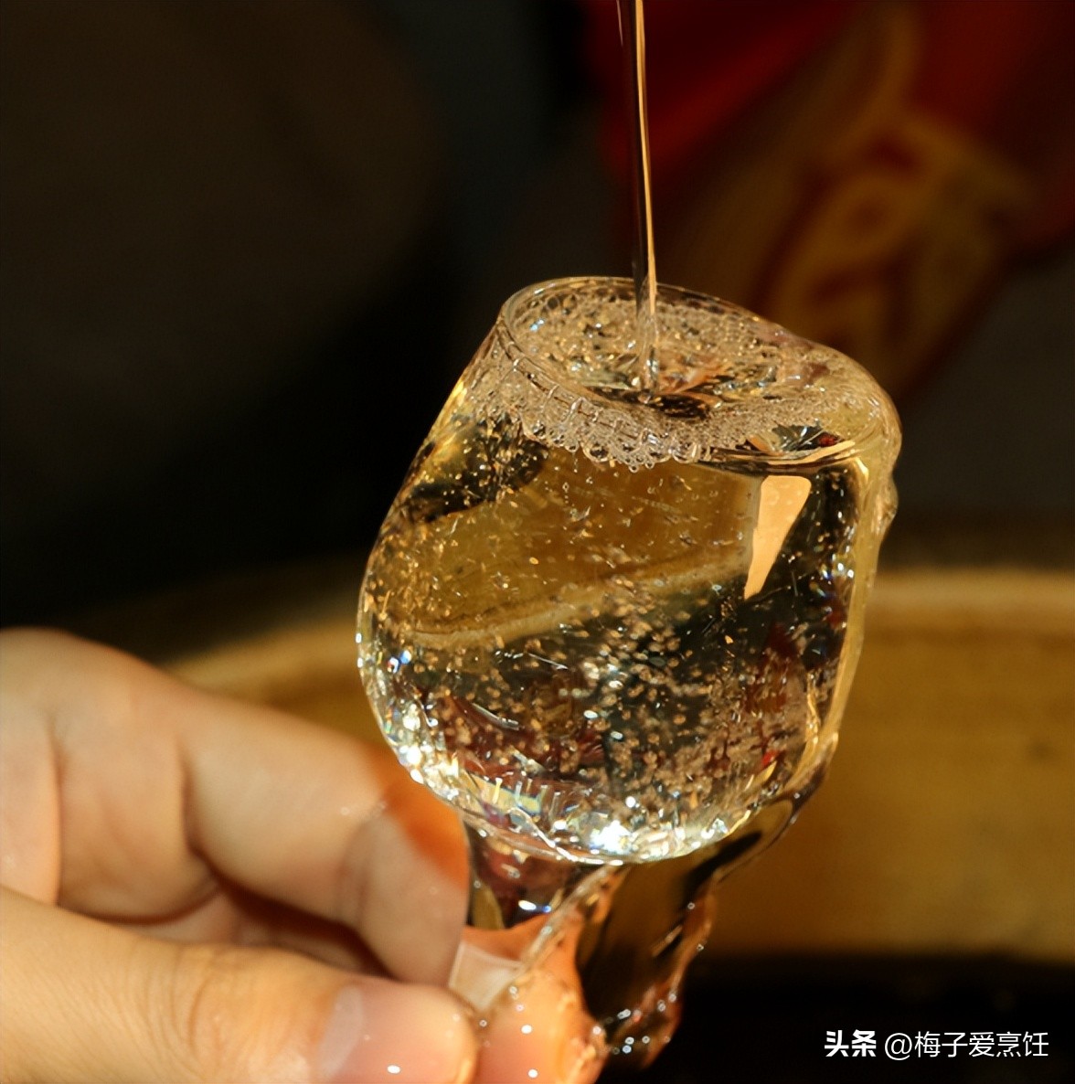 喝酒对话技巧和说话应变能力,不会喝酒的人说大话怎么幽默回答