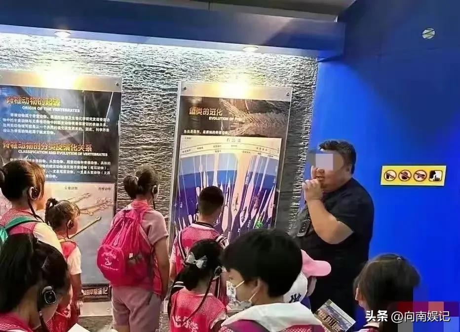 48岁导游中暑后去世,北京导游中暑身亡事件