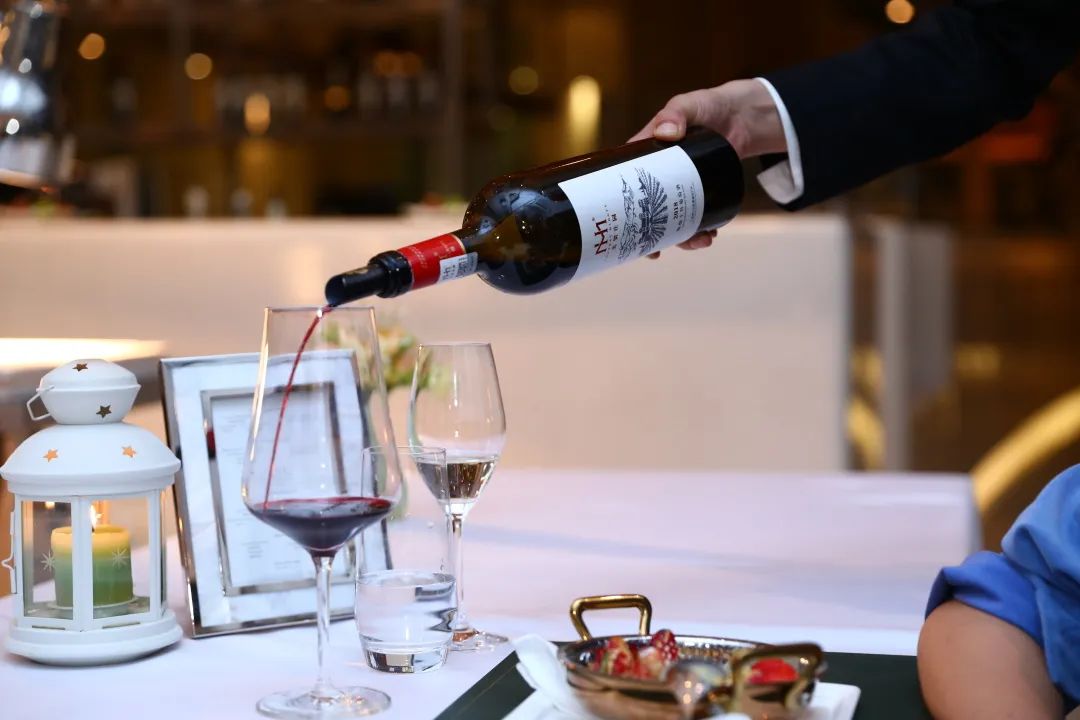 揭秘葡萄酒酿造全过程丨MIHOPE学堂