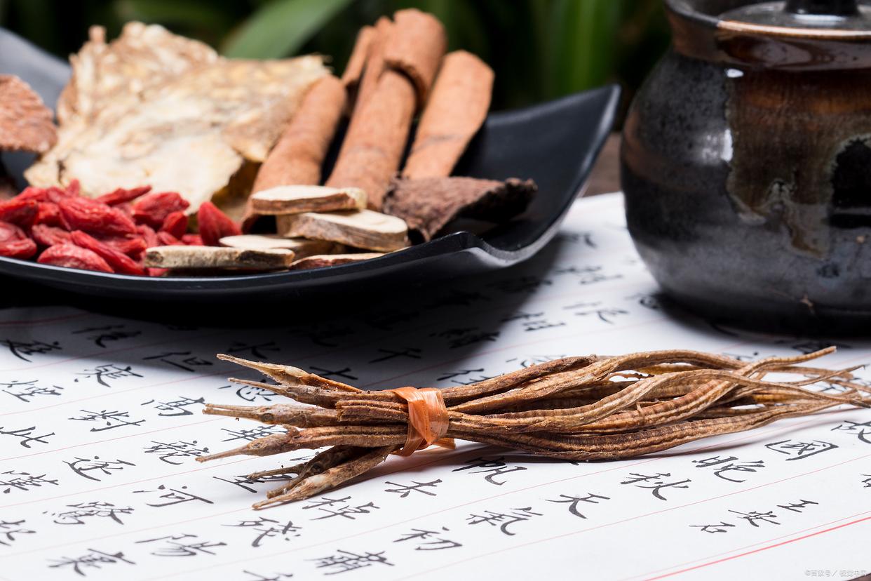 顽固性肝腹水中医治疗,严重肝腹水四十年后复发了