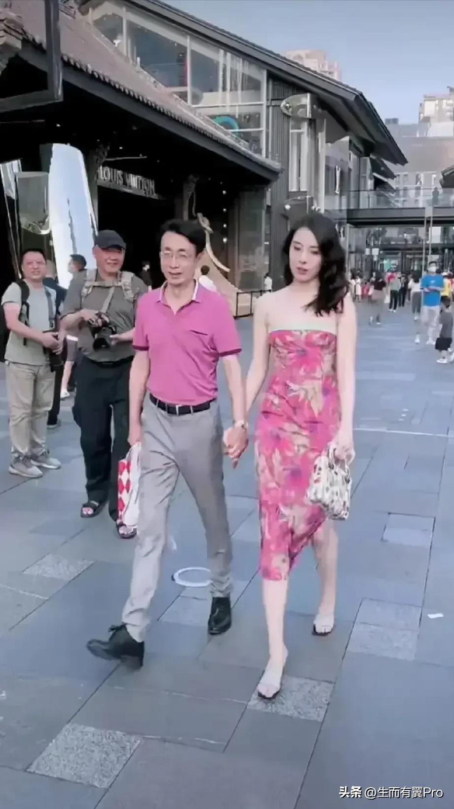 国企*官高**“牵手门”背后的“诡异”