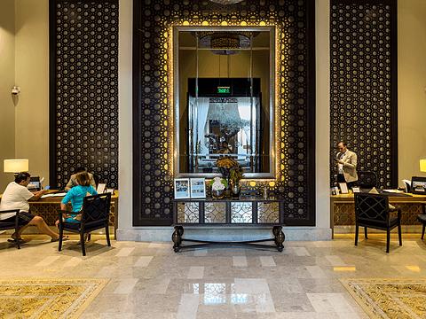 阿联酋丽思卡尔顿,阿联酋野奢帐篷