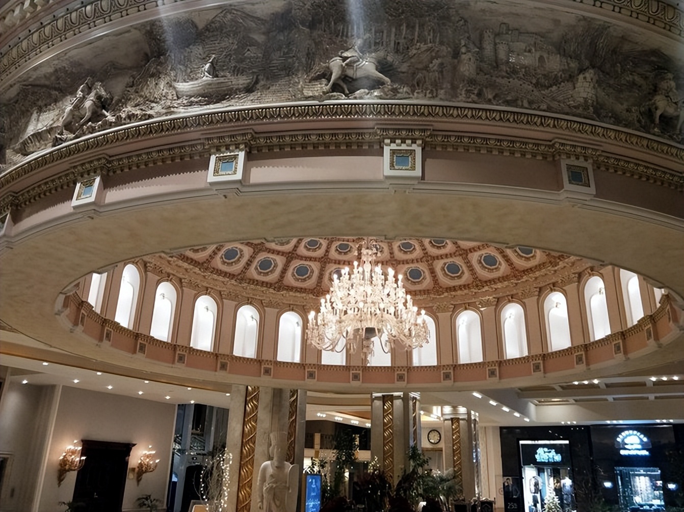 欧洲建筑的穹顶结构,古罗马穹顶建筑属于什么风格