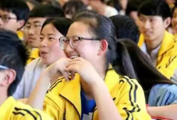 高考成绩660+，放弃上海名校，选择“三本”院校，亏大了？