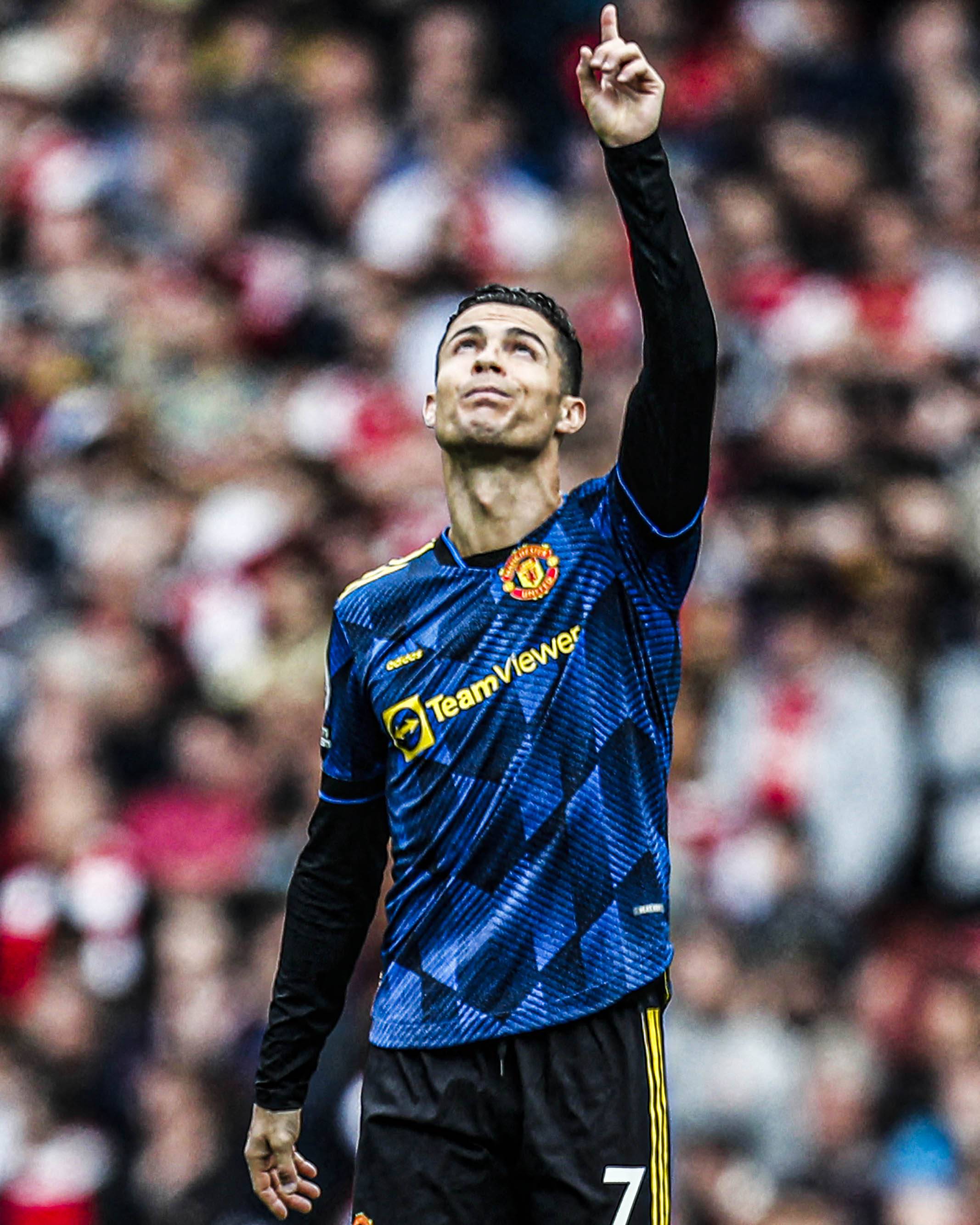 c罗达成千球里程碑,c罗首获英超月度最佳进球