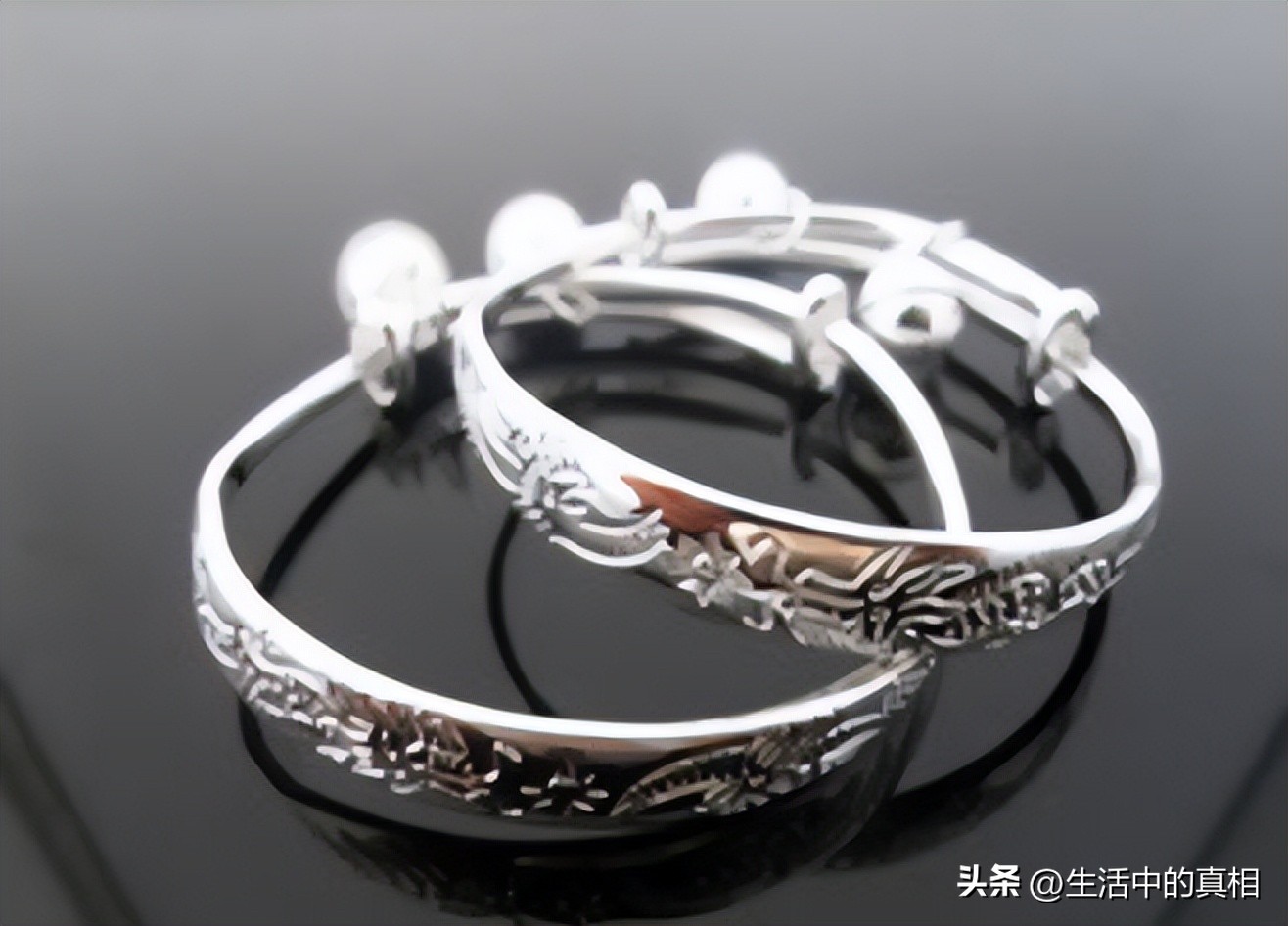 银饰是不是太廉价了,银饰很便宜但是不让试戴