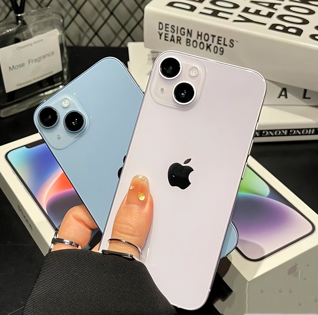 年轻人不喜欢买iPhone？专家吐槽苹果缺乏创新，网友晒数据打脸！