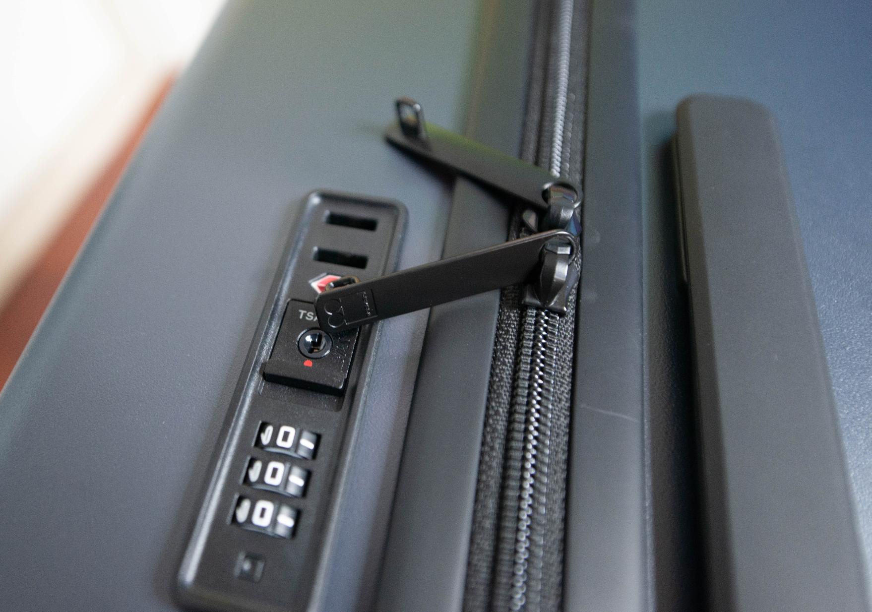 商务旅行包包推荐男士,拉杆箱旅行包男士高端