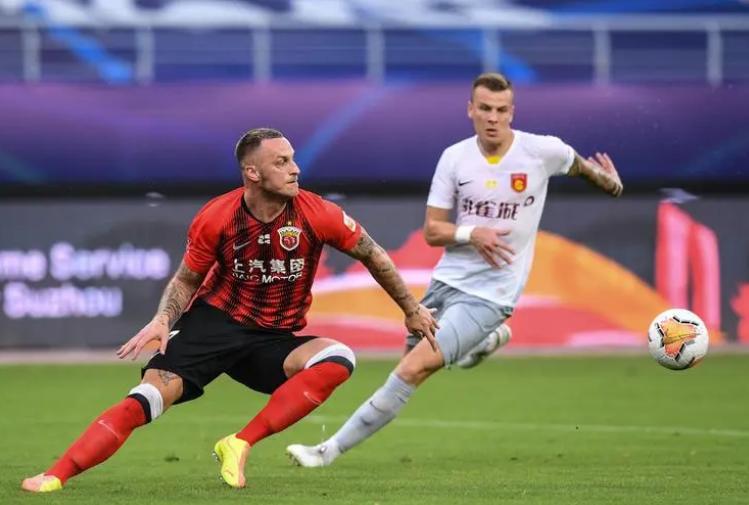 足球场上的政治:18年,奥地利前锋一句脏话,引燃“巴尔干战火”