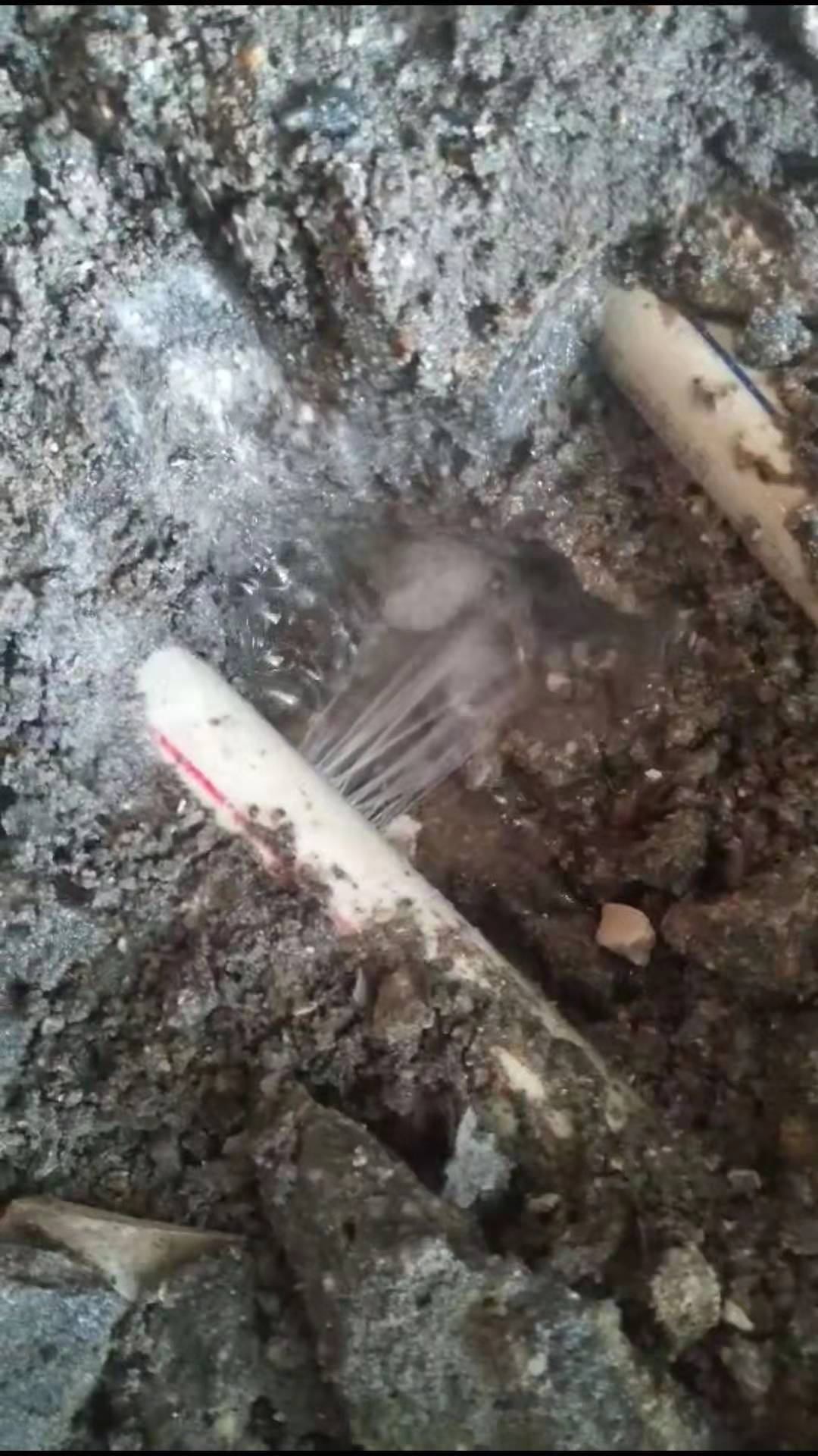 厨房暗水管漏水怎么找到漏水点,暗埋水管漏水怎么找漏水点武汉