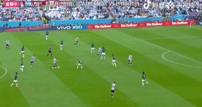阿根廷1-2落后沙特上半场几次越位,阿根廷爆冷输沙特启示