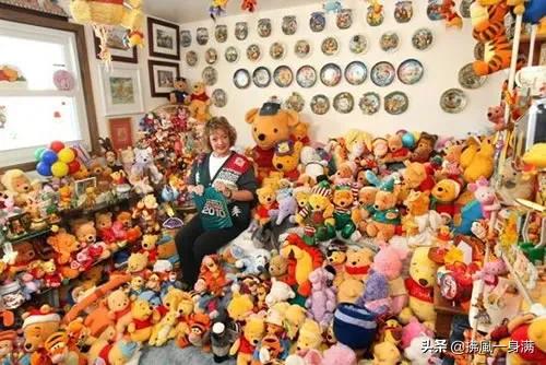 世界上最大的小熊维尼收藏有超过9000件熊物品
