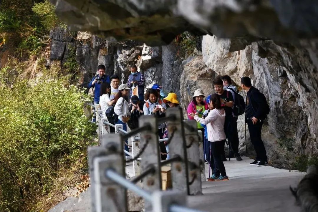 访山问道，哪吒传奇，成都周边必去的隐世仙山秘境