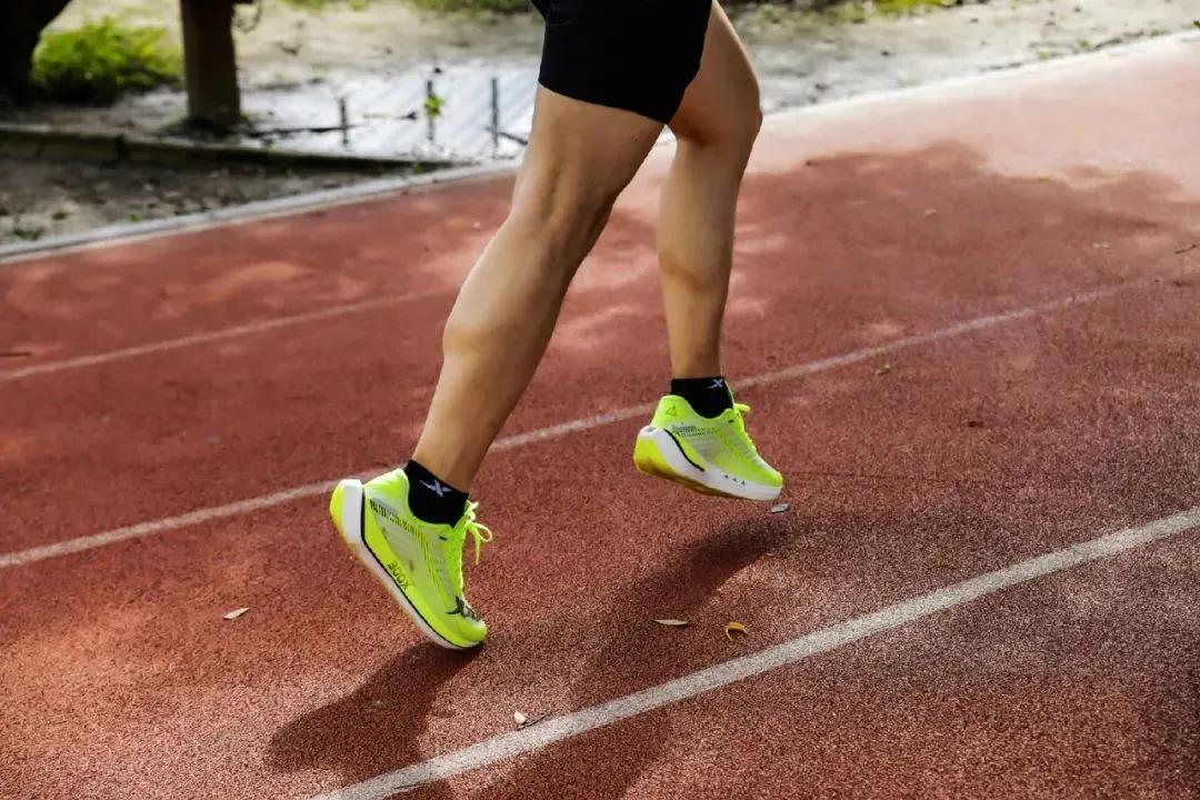 谁是国产最好的鞋,2023年最佳国产跑鞋年终大盘点