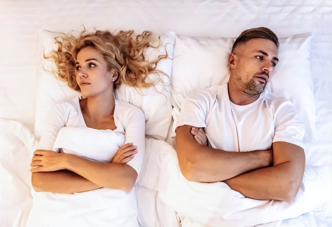 夫妻生活要适量，不能像打仗一样过于激烈，否则容易受伤