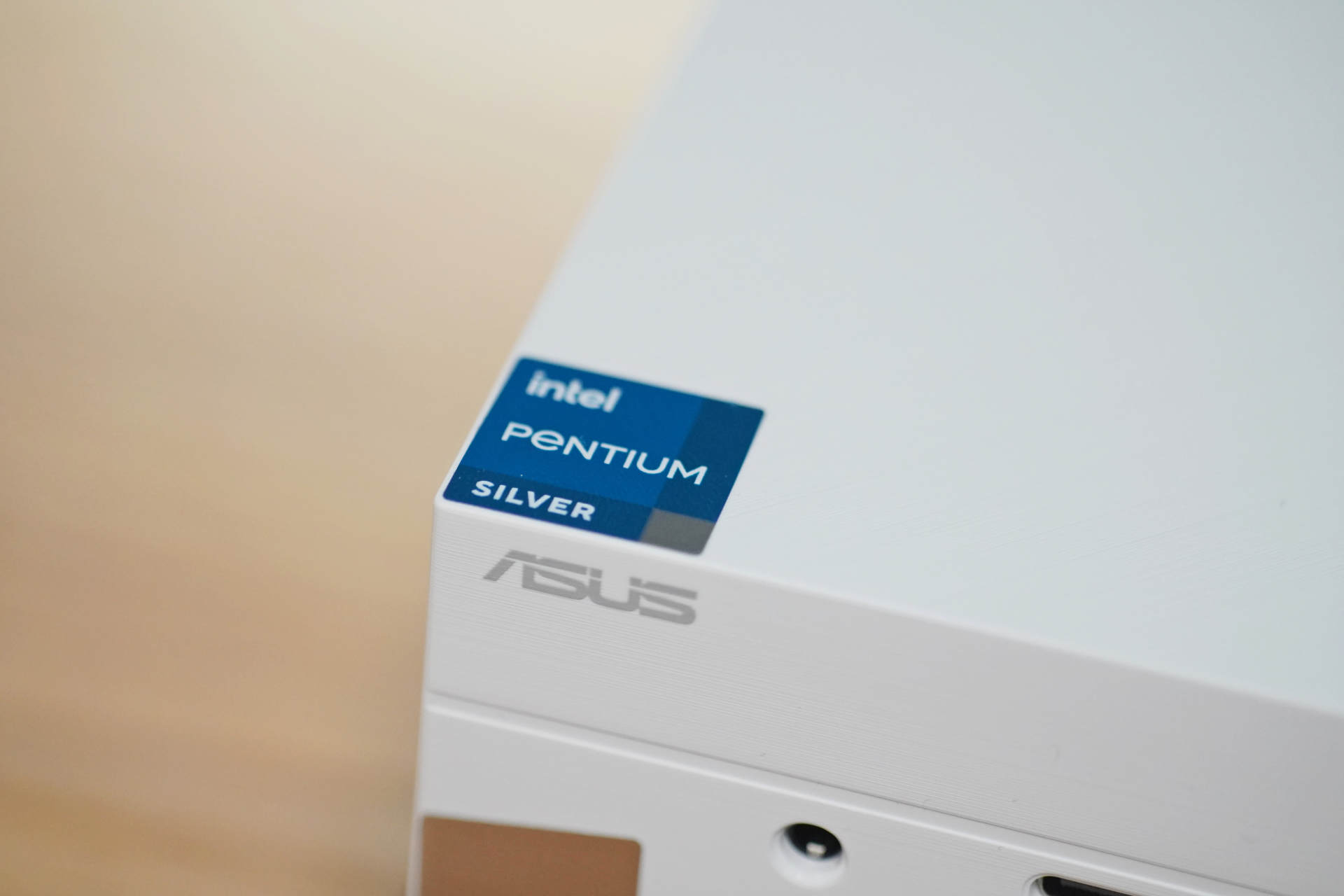 华硕pn41主机开箱测评,华硕pn51迷你主机评测