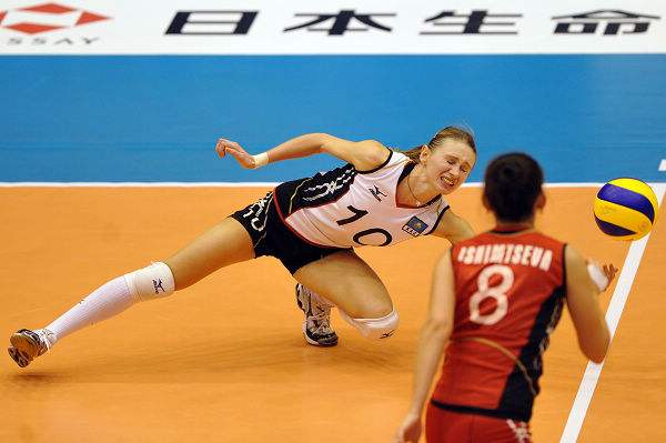 女排为什么穿长筒袜,女排队员为什么不能穿宽松比赛服