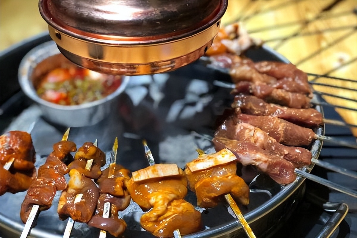 火腿肠是癌症“催化剂”?医生:不止香肠,这6物,劝你或要少碰