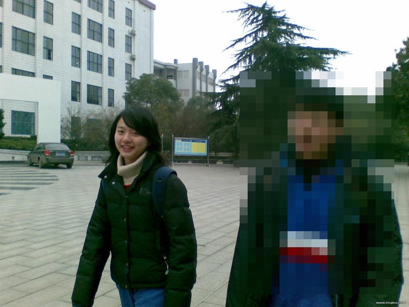 和杨紫飙戏受冯小刚赏识，北大校花彭高唱：北漂13年，我输得彻底