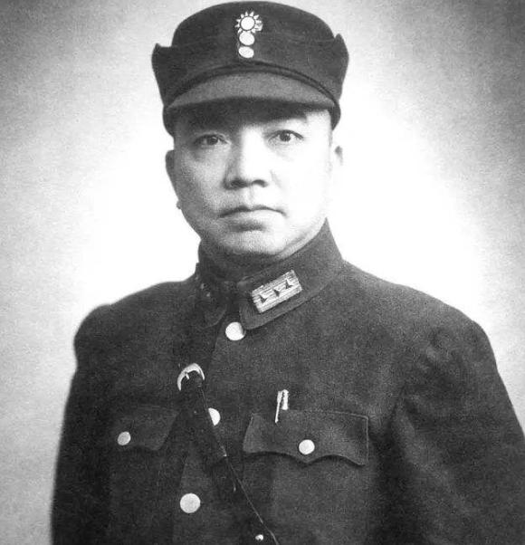 萧克资历仅次于贺龙，为何只被授予上将军衔？毛主席这招实在是高