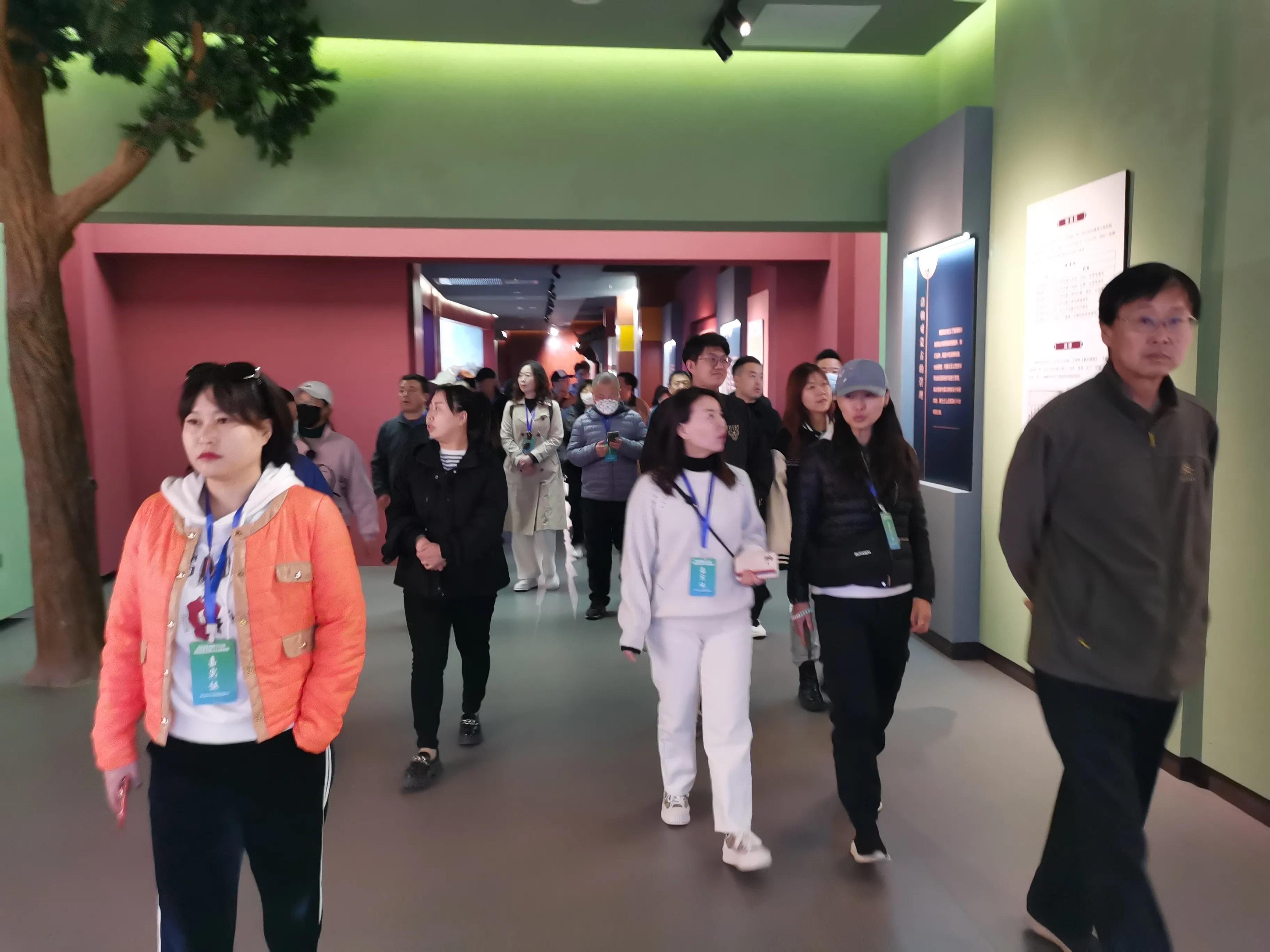 鄂尔多斯市文旅集团与西安重点旅行社深化合作恳谈会隆重召开