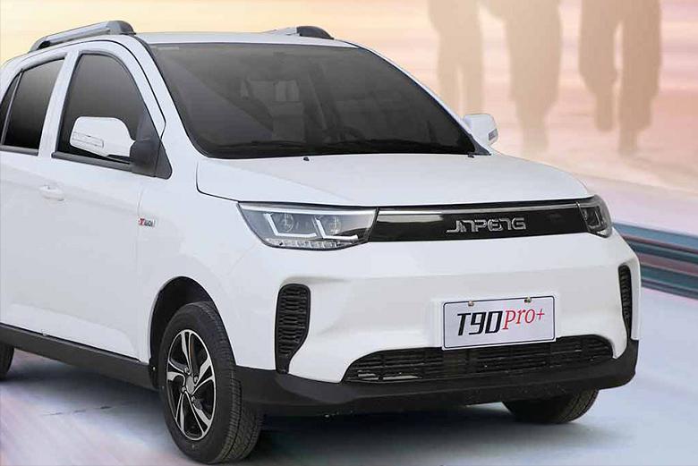 目前最小的新能源低速四轮代步车,国内最新的老年代步四轮车