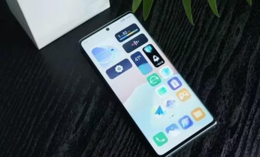 被忽视了性价比旗舰，骁龙8Gen2+12GB，只要2889元