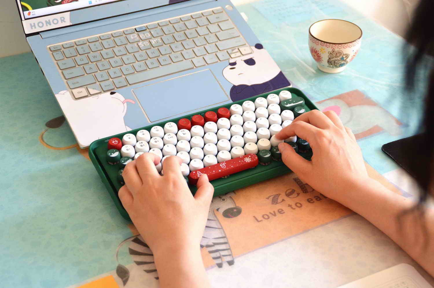 雷柏pre5键盘怎么样,雷柏e9000g多模无线刀锋键盘体验