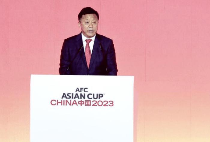 中国足协给鲁能遭遇三次争议判罚,中国足协宣布中超四外援