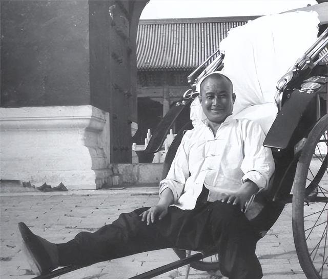 清灭亡后的贵族去哪里了,大清灭亡后皇族落魄了吗