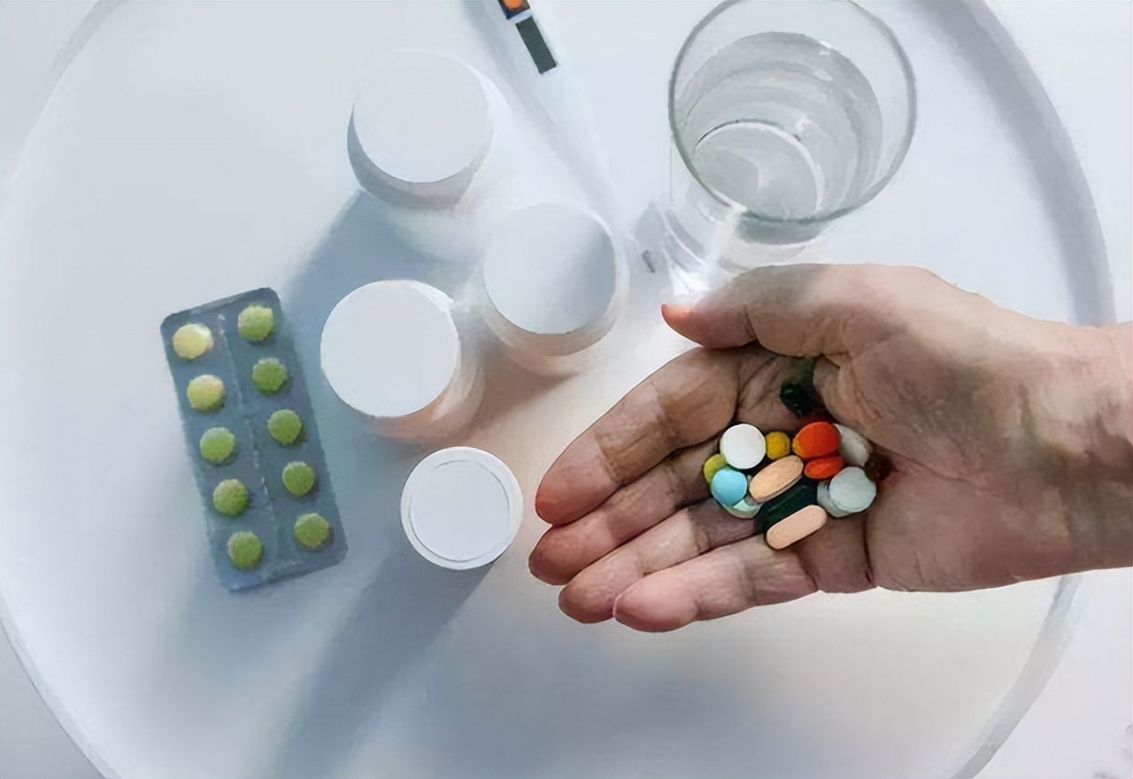 “阿莫西林”要认清,针对这5种病有效,乱用、滥用或会引火烧身