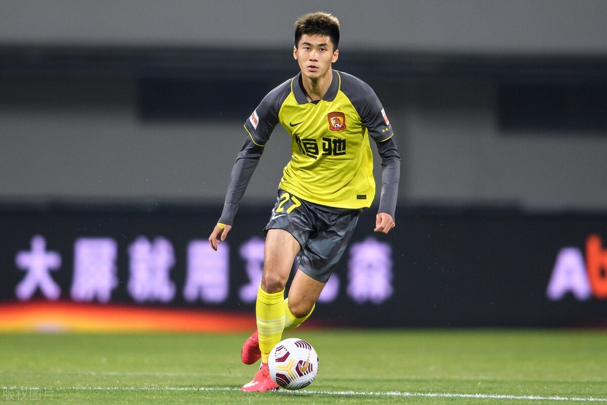 中国足球2022年度金球奖,中国足球金球奖争议