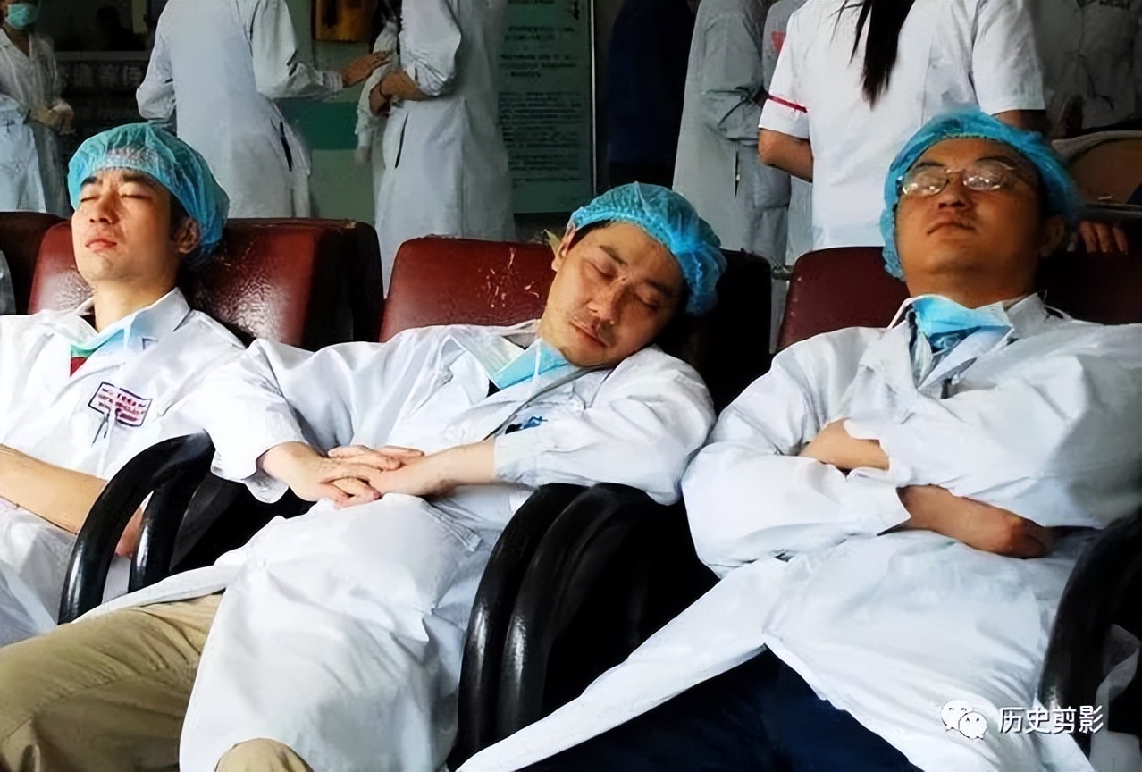 汶川地震15周年：100张照片，100个让人泪流满面的瞬间