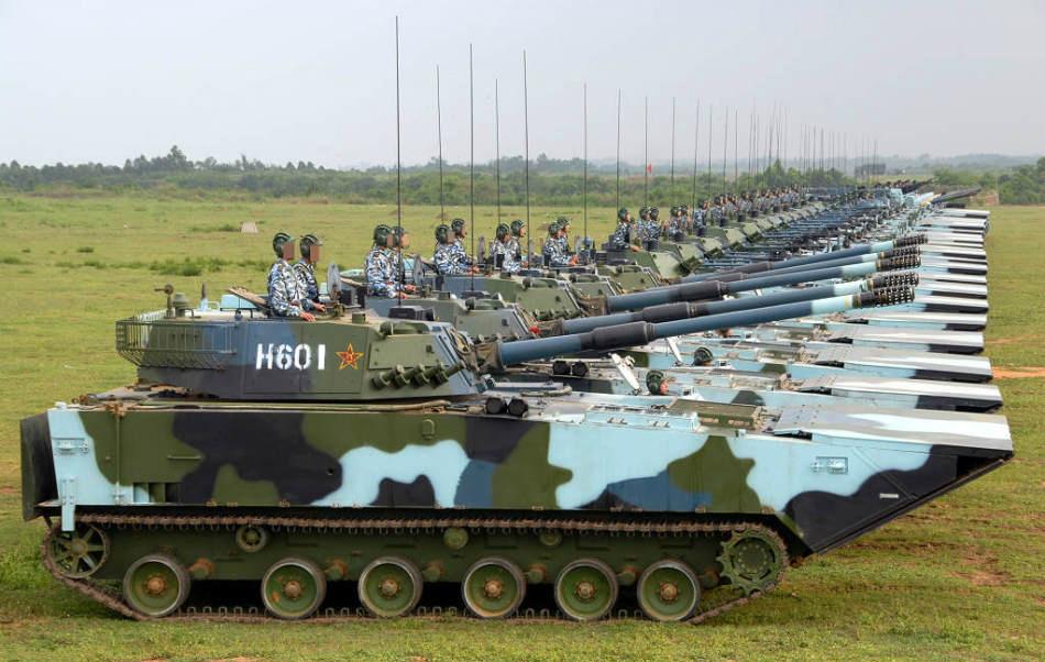 若收复台湾，东部战区三个集团军够不够？需考虑美军介入的可能！