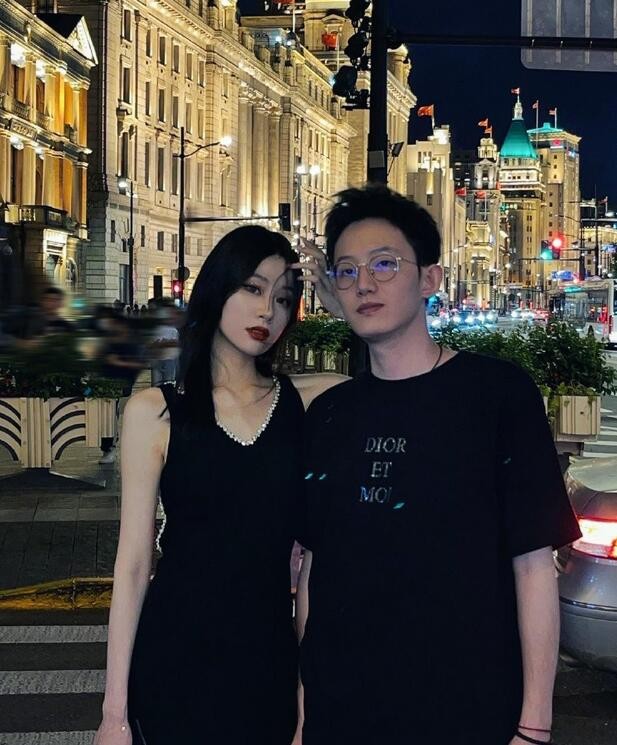 范志毅女儿身材对比,范志毅女儿晒新照穿露脐装