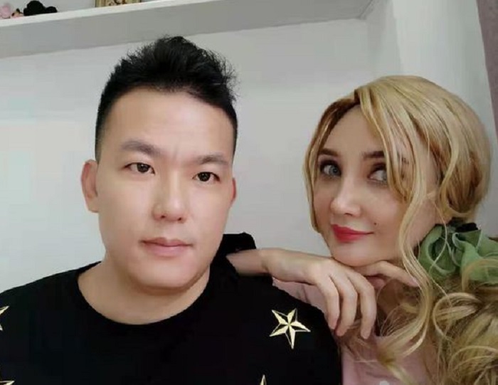 中国空姐迪拜嫁土豪,外国空姐和中国小伙去迪拜